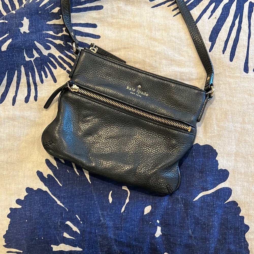 Lovely Kate Spade Crossbody bag